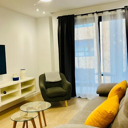Apartamento Sunset La Strada 58 *